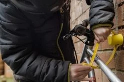 HIPLOK Ankr Mini Væg / Gulv Anker Til Lås Gul -cykel maling Salgsbutik HIPLOK Ankr Mini Vaeg Gulv Anker ti 1612437125 02